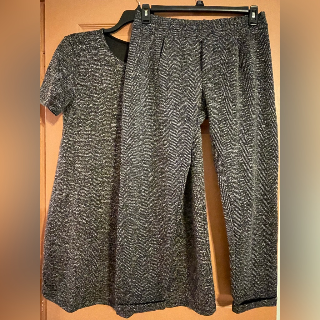 Women's Herringbone Knit Two Piece Set In Charcoal Gray